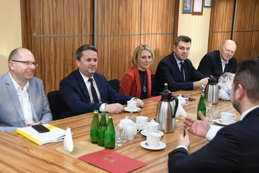 W spotkaniu z marszałkiem Andrzejem Bętkowskim, Markiem...