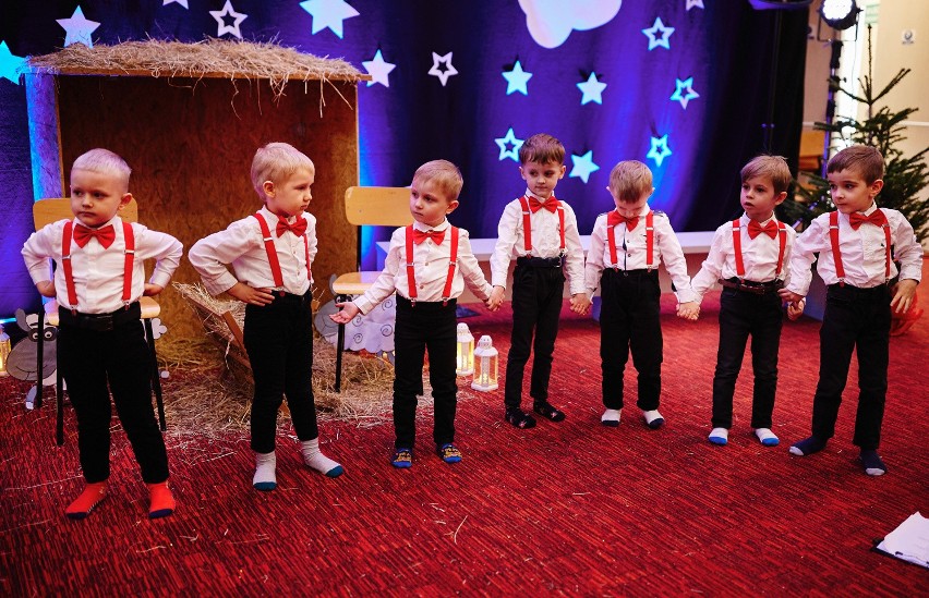 niedotykacJasełka Przedszkola Niepublicznego "Promyczki". Dzieci zaprezentowały polską tradycję Bożego Narodzenia. Zdjęcia