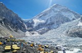 Piotr Krzyżowski zdobywcą Mount Everest i Lhotse bez wspomagania tlenem i schodzenia do bazy. Drugi Polak w historii