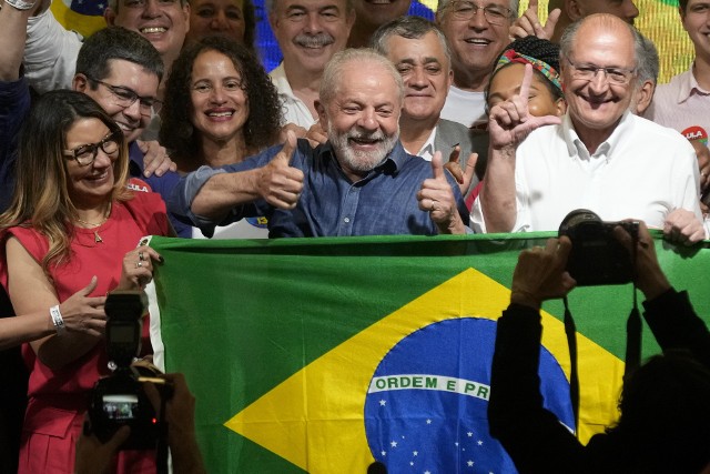 Zaprzysiężenie Luli na prezydenta ma się odbyć 1 stycznia przyszłego roku.