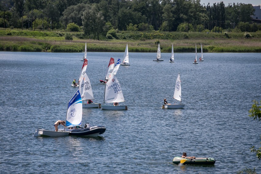 Plażowanie na Bagrach