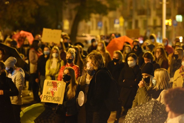 Protest w sprawie aborcji w Częstochowie zgromadził około tysiąca osób