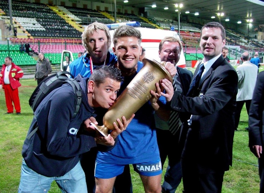 Lech Poznań w 2004 roku zdobył Puchar Polski po 16 latach....