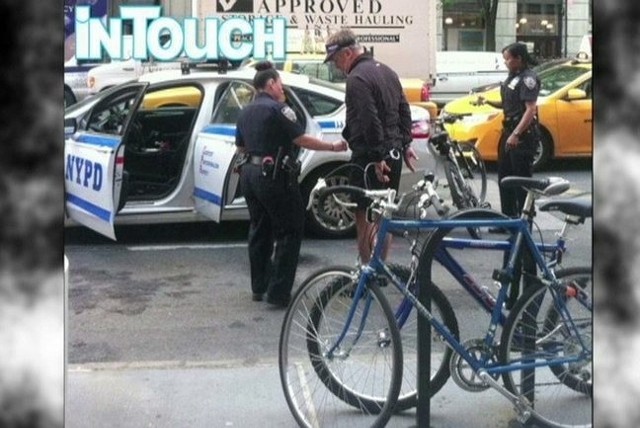 Alec Baldwin zatrzymany przez policję (fot. CNN Newsource/x-news)