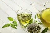 Czy zielona herbata może być szkodliwa? Sprawdź jak działa ten napój i dowiedz się, kiedy staje się toksyczny