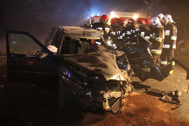 Na DK 46 zderzyły się trzy samochody.