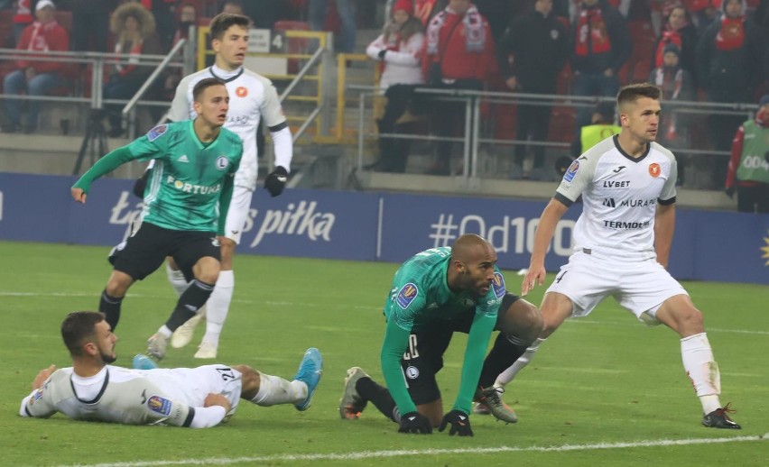 30.10.2019 lodz. mecz widzew legia 2-3 rozegrany na...