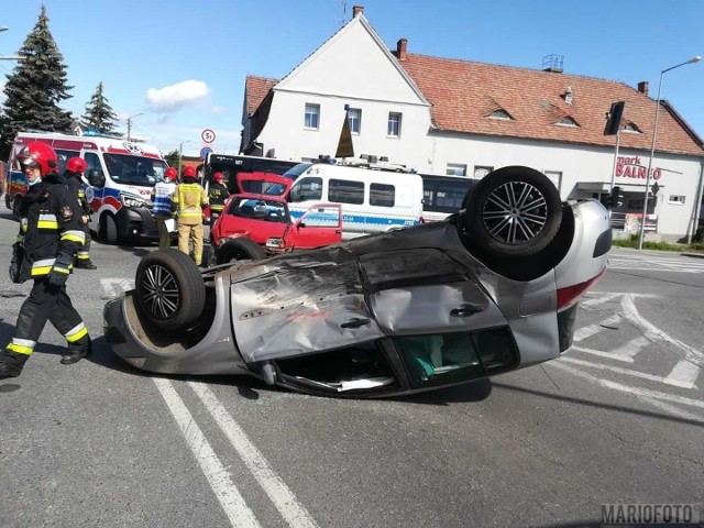 Wypadek w Opolu. Jedna osoba trafiła do szpitala.