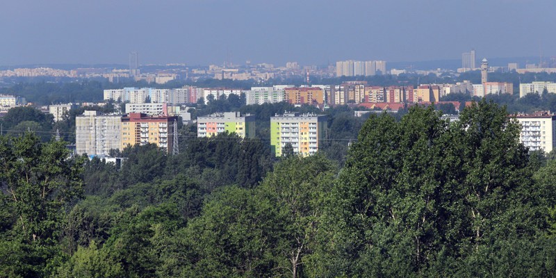Z Górki Środulskiej w Sosnowcu widać całą okolicę, także...