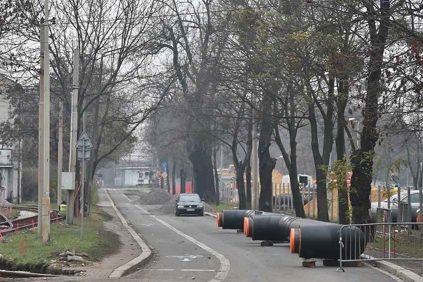 Tak powstaje torowisko tramwajowe na Nowy Dwór