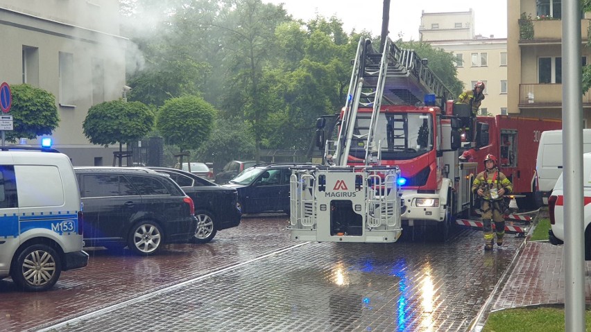 Alarm pożarowy. Ewakuowano Komendę Wojewódzką Policji w Białymstoku