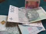 Takie są limity wypłat pieniędzy z bankomatów w lipcu 2023. Tyle jednorazowo wypłacisz gotówki 