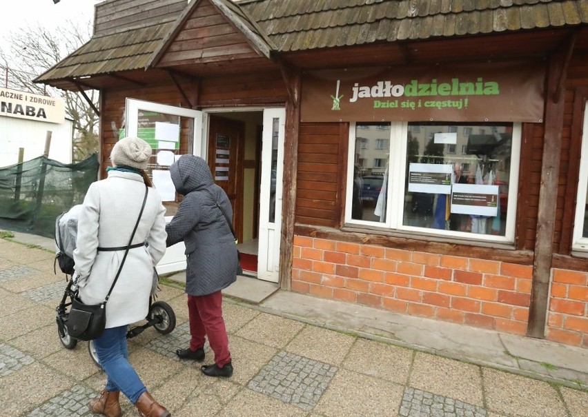 Zostało ci jedzenie po świętach? Przynieś do Jadłodzielni i pomóż potrzebującym 