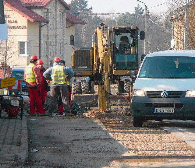 Prace prowadzone przez ZGK powodują niemałe utrudnienia w ruchu