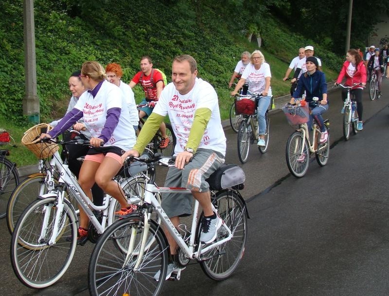 Oświęcim. Rodzinny Rajd Rowerowy po raz 20. Na starcie stanęło ponad 1000 rowerzystów [ZDJĘCIA]