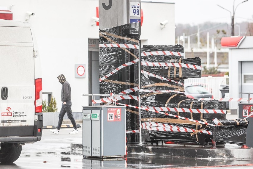 Czy mężczyzna, który podpalił się na stacji paliw w Gdańsku,...