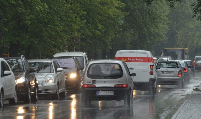 System ma ostrzegać o potencjalnych zagrożeniach hydro- i meteorologicznych, klęskach żywiołowych i korkach na drogach