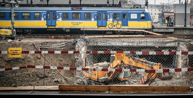 Wyburzanie tunelu pod Dworcem Głównym w Gdańsku