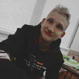 Zaginął 20-letni Jan Trochimowicz z miejscowości Młynne, z gminy Limanowa. Policja i rodzina proszą o pomoc w poszukiwaniach