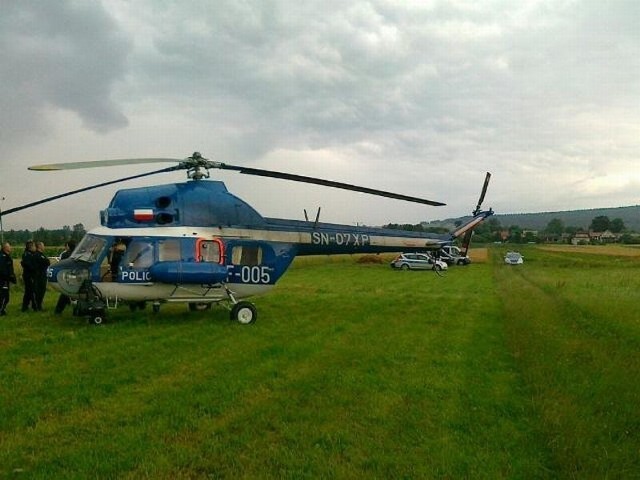 W piątek policjanci szukali zaginionego 30-latka z policyjnego śmigłowca wyposażonego w kamerę termowizyjną.