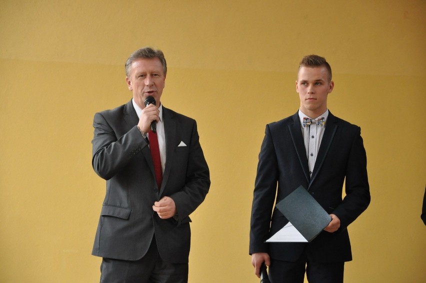 Gości przywitał dyrektor liceum Robert Kluczek.