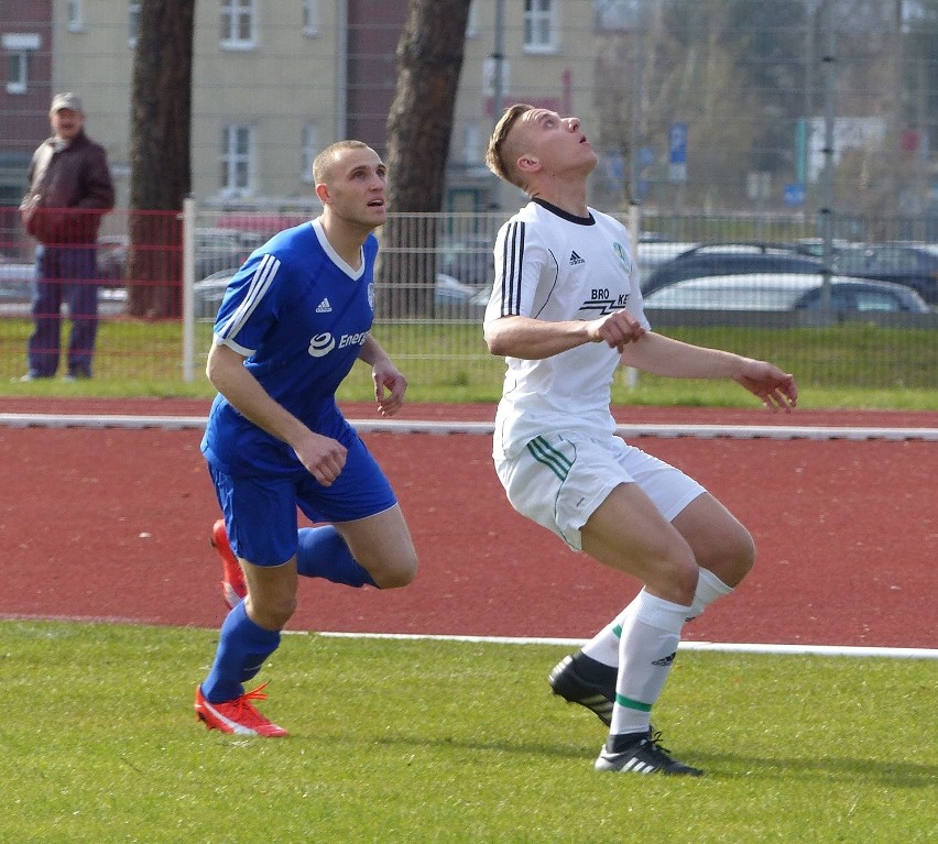 Wygrana Pogoni Lębork w meczu na szczycie IV ligi z KP Starogard Gdański (wideo, zdjęcia) 