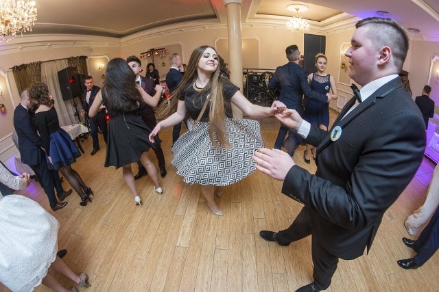 Studniówki 2017. Bal Zespołu Szkół Samochodowych w Radomiu (ZDJĘCIA, WIDEO)