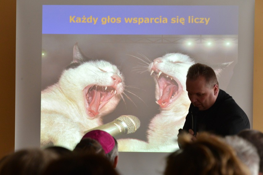 Światowy Dzień Chorego. Modlitwa za chorych i konferencja w kieleckim hospicjum [ZDJĘCIA]