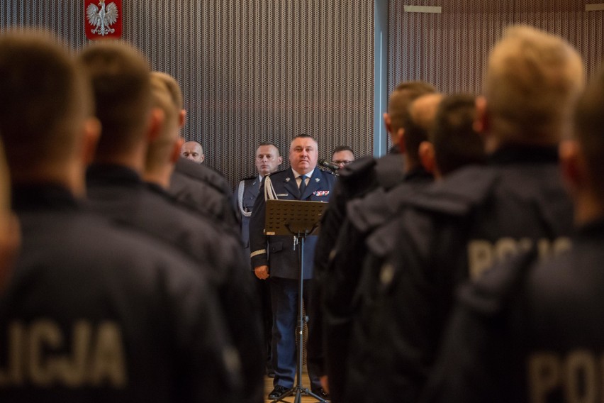 Uroczyste ślubowanie nowo przyjętych małopolskich policjantów [GALERIA]