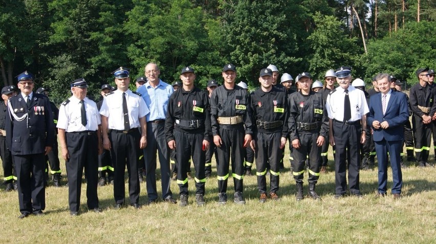 Strażacy-ochotnicy z Radkowa górą w gminnych zawodach pożarniczych