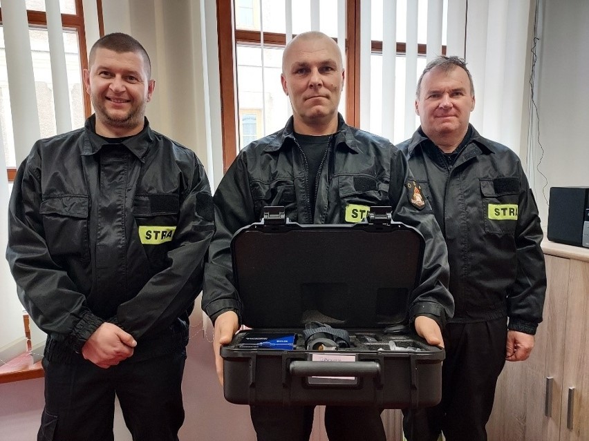 Strażacy ze Skotnik kupili termowizyjną kamerę i przeszkolili mieszkańców z zakresu udzielania pierwszej pomocy