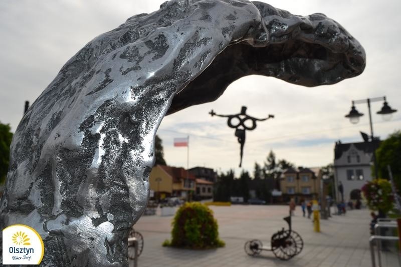 Olsztyn: Kolejna wystawa rzeźb na rynku