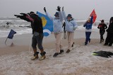 20 lat lodowatych kąpieli w Bałtyku. Koszaliński Klub Morsów Posejdon świętuje [archiwalne zdjęcia]