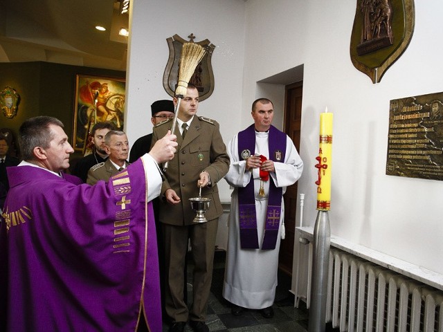 Poświęcenie tablicy pamiątkowej poświęconej trzem zmarłym pogranicznikom