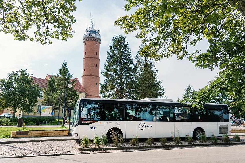 Autobus PKS Słupsk nowej linii "309" przy latarni morskiej w...