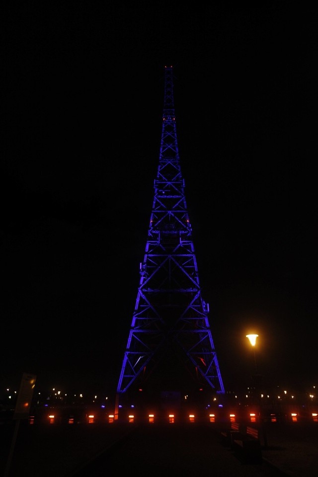 Iluminacja masztu radiostacji w Gliwicach