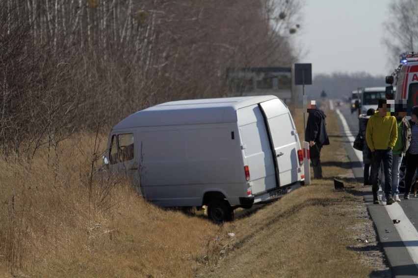 Wypadek w Stalach. W zderzeniu dwóch samochodów ranna została jedna osoba (ZDJĘCIA)