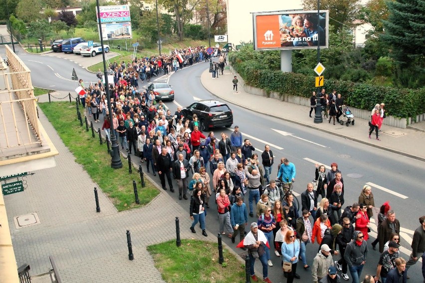 W sobotę w Lubelskiem odbyły się trzy marsze antycovidowców