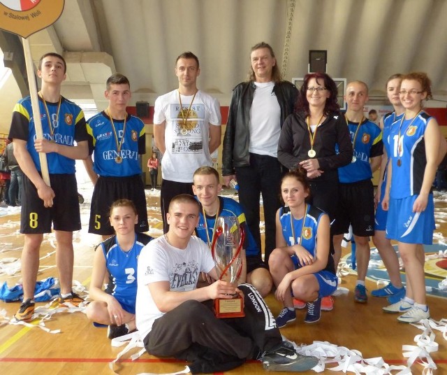 W Zespole Szkół Ponadgimnazjalnych numer 2 imienia Tadeusza Kościuszki mają powody do dumy, reprezentacja szkoły wygrała po raz trzeci z rzędu Spartakiadę Młodzieży.