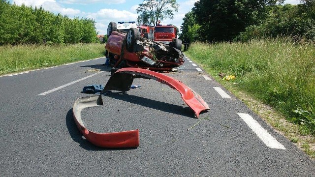 Około godz. 13 ochotnicy z ul. Ełckiej zostali przekierowani na trasę Orzysz - Mikołajki, gdzie w miejscowości Okartowo doszło do kolizji drogowej.