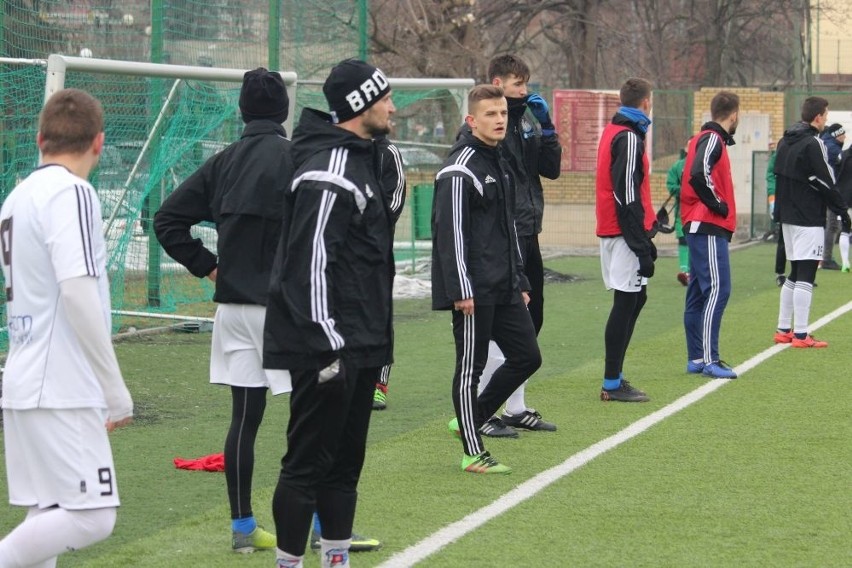 (WIDEO, ZDJĘCIA) Broń Radom - Chełmianka 0:2. Testowany bramkarz z drugiej ligi. Przemysław Śliwiński już oficjalnie!