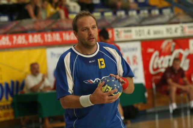 Mariusz Jurasik był najskuteczniejszy w kieleckiej drużynie w meczu z Veszprem. (Fot. Sławomir Stachura)