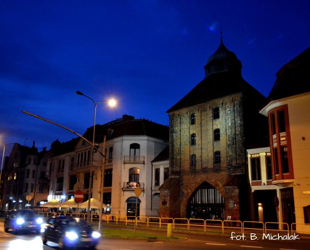 Nasz czytelniczka pani Beata Michalak przesłała do nas zdjęcia miasta zrobione nocą. Zapraszamy do obejrzenia galerii. Byłeś świadkiem wypadku drogowego, uczestnikiem jakiegoś zdarzenia, albo masz ciekawe informacje. Pisz na adres: alarm@gp24.pl