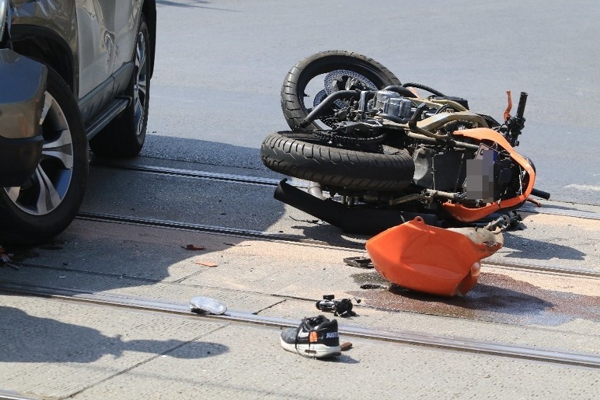 Wypadek na Hubskiej. Motocyklista trafił do szpitala 