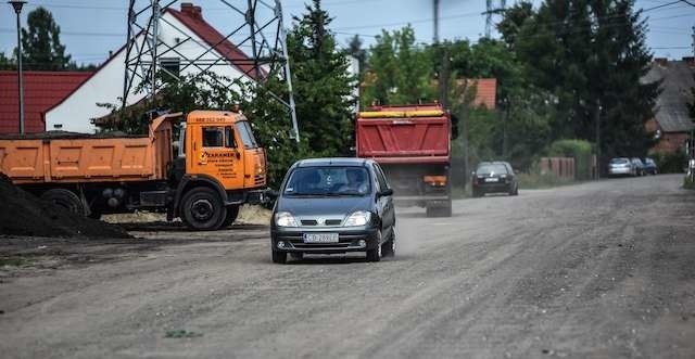 Dzisiaj wykonawca przejmie plac budowy na ulicy Siedleckiej (odcinek od Pileckiego do Karolewskiej) po to, by zbudować nawierzchnię