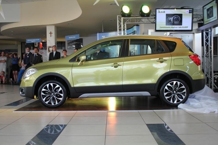 Nowe Suzuki SX4 już w Polsce. Zobacz, jak wygląda