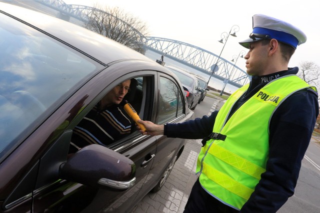 Policja może skontrolować trzeźwość kierowcy w każdej sytuacji