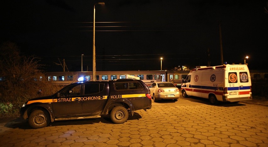 Tragiczny wypadek na dworcu Łódź Chojny. Mężczyzna wpadł pod pociąg [ZDJĘCIA]