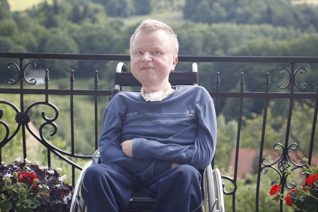 Piotr Wolak mimo choroby jest uśmiechniętym, pełnym nadziei 30-latkiem