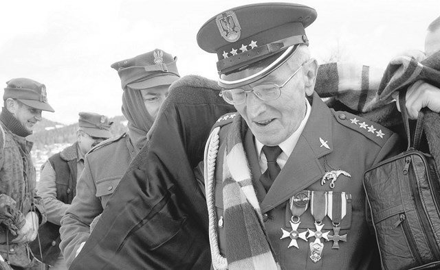 Zmarł major pilot Antoni Tomiczek, bohater II wojny światowej